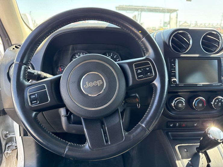 2012-jeep-patriot-image-27