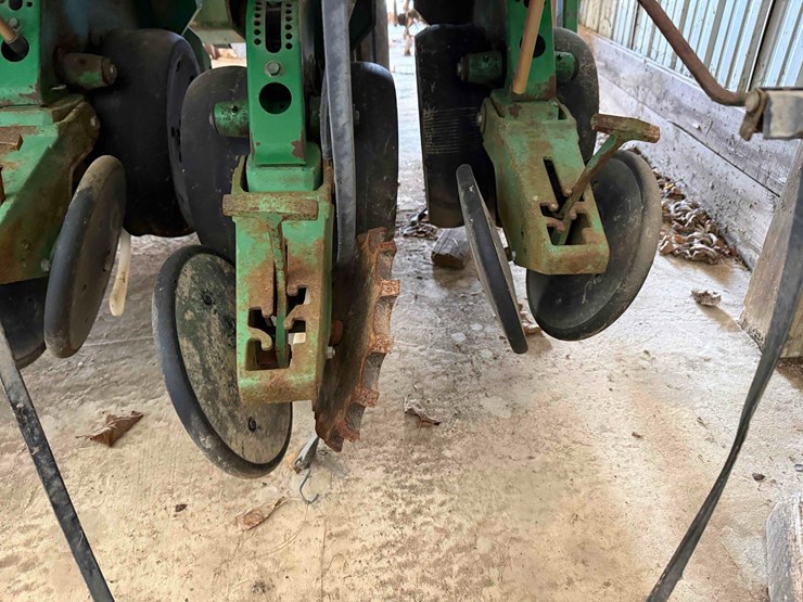 john-deere-7240-image-15