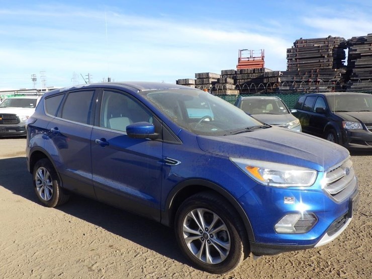 2017-ford-escape-image-2