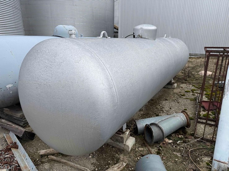 propane-tank-1000-gal-image-4
