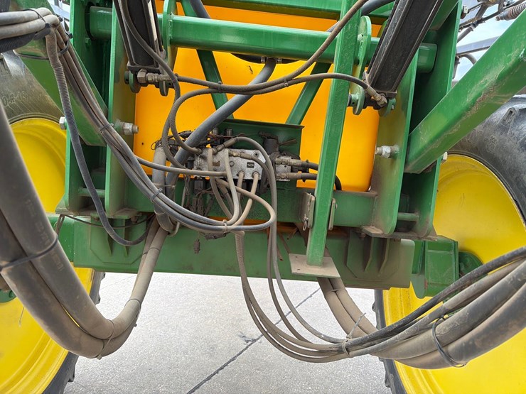 redball-570-image-25