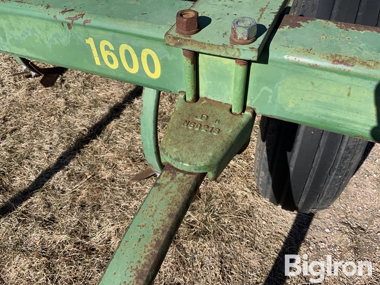 john-deere-1600-image-20