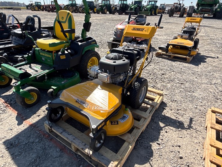 #35-•-unused-2022-dewalt-e1050-33"-push-mower-22032229-inv#-41148-image-1