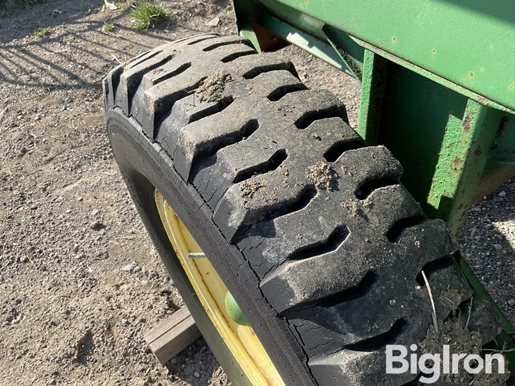 john-deere-68-image-19