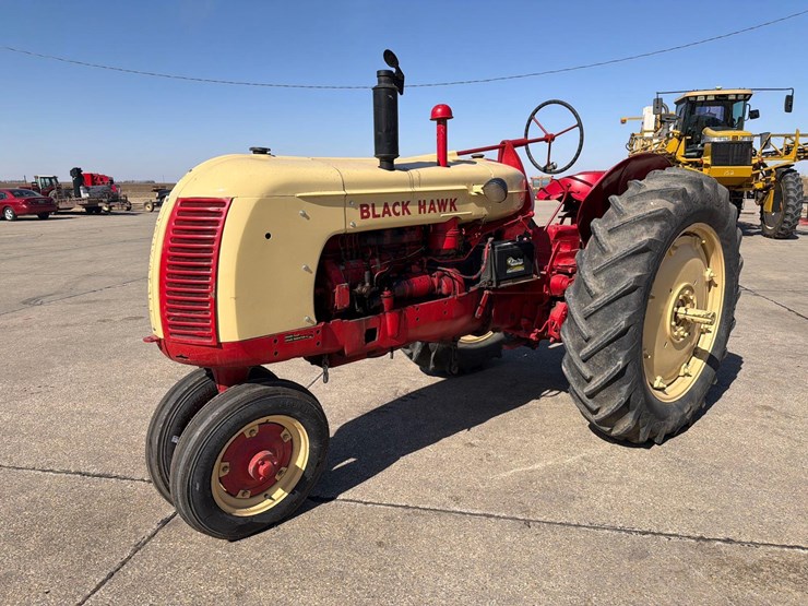 black-hawk-tractor-image-1