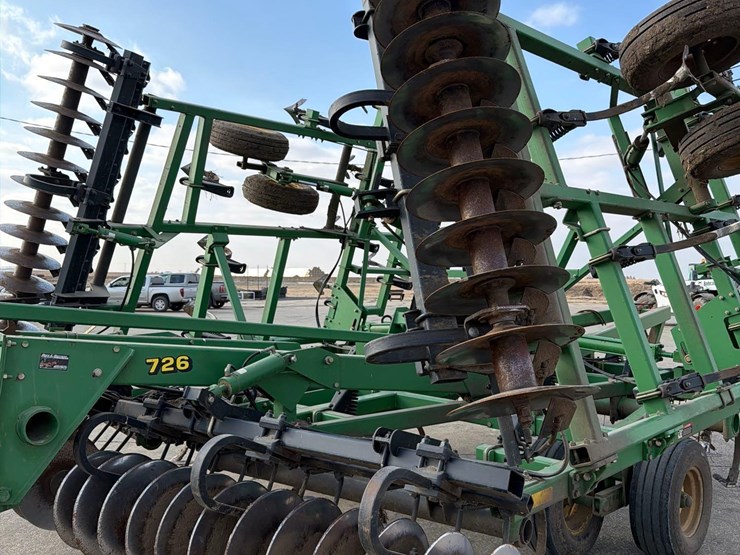 john-deere-726-image-14