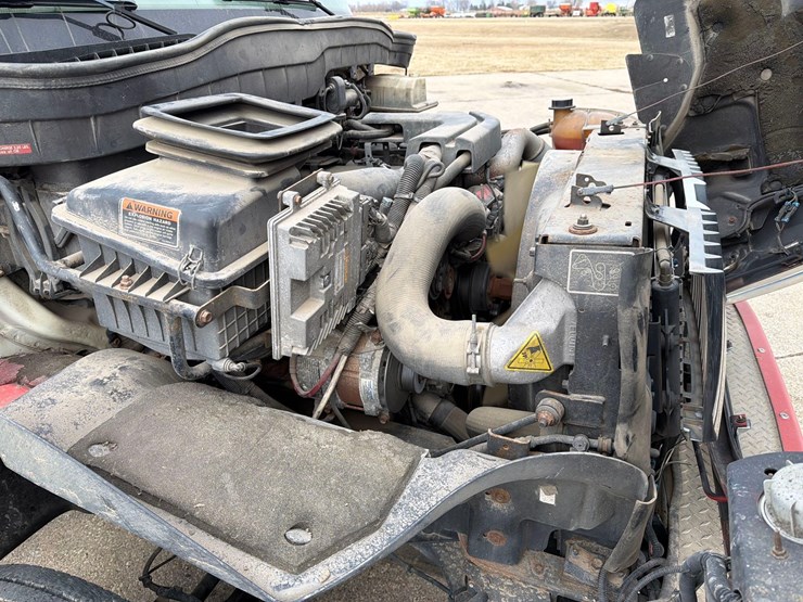 2014-international-4000-image-43