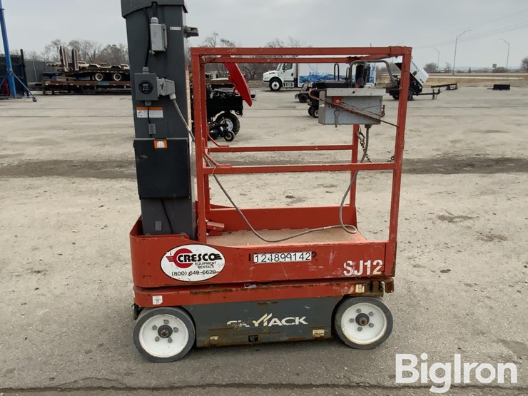 2017-skyjack-sj12-image-4