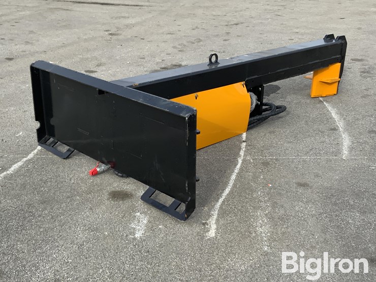 2025-massey-ferguson-730-image-5