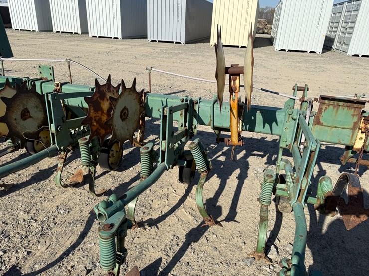 john-deere-31-image-15