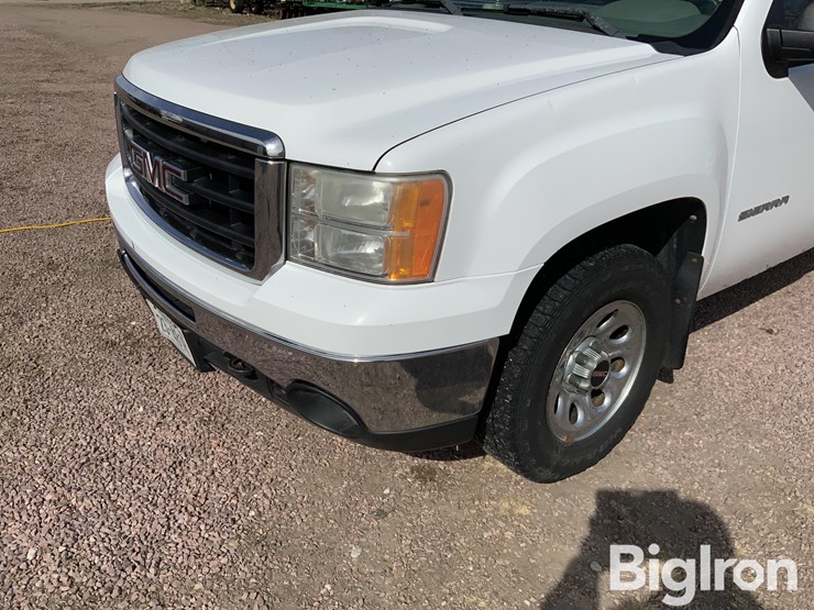 2011-gmc-sierra-1500-image-10