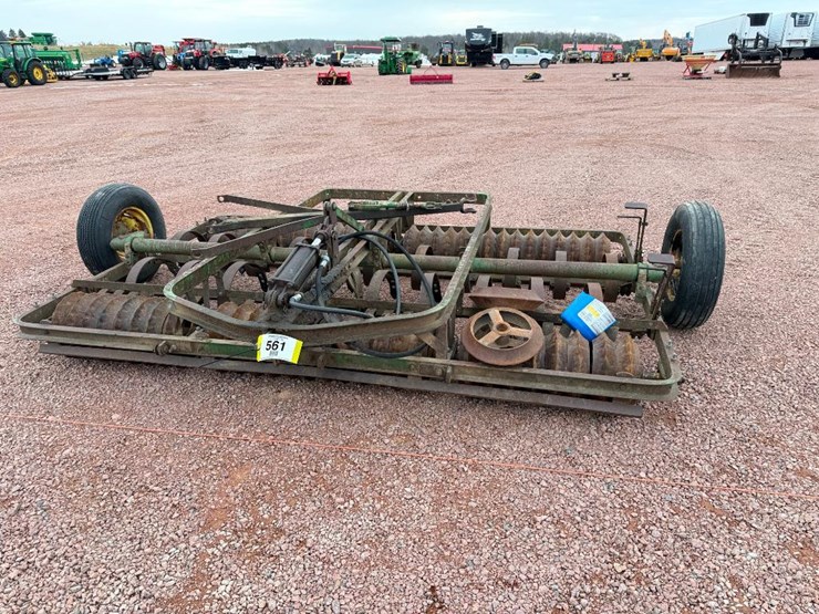 10-john-deere-10-image-1