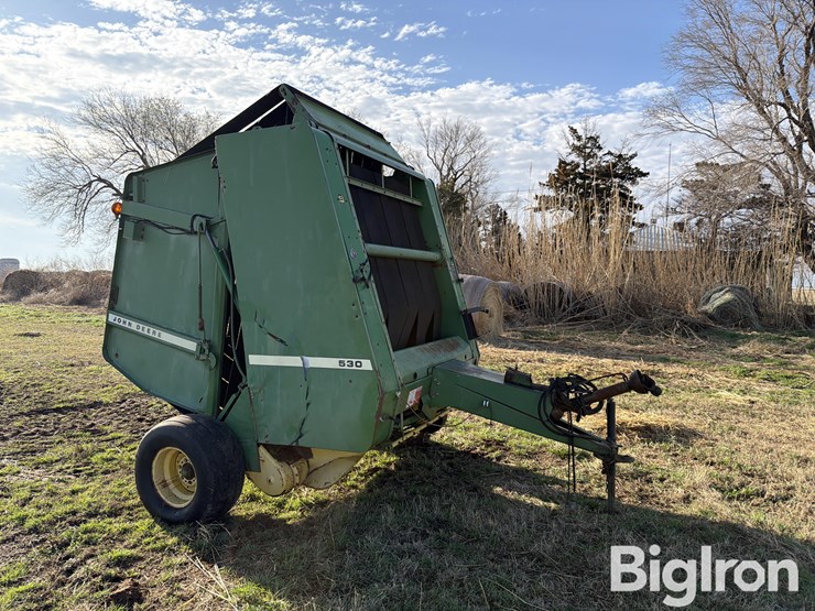 john-deere-530-image-3