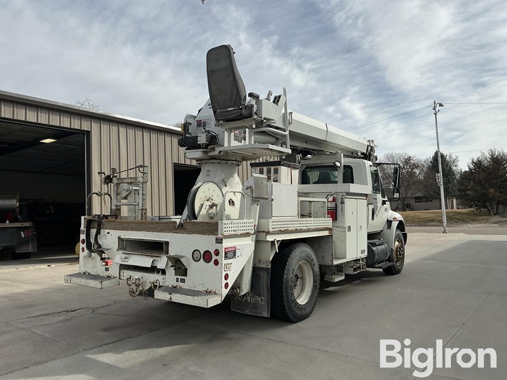 2005-international-durastar-4400-image-5