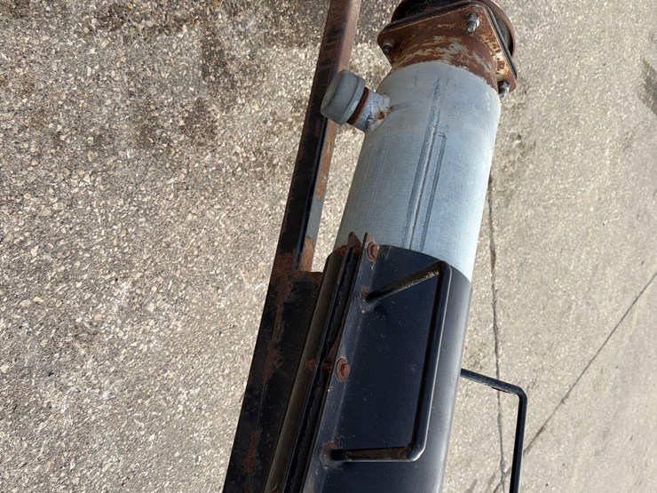 8”-x-35ft-manure-unload-stand-image-14