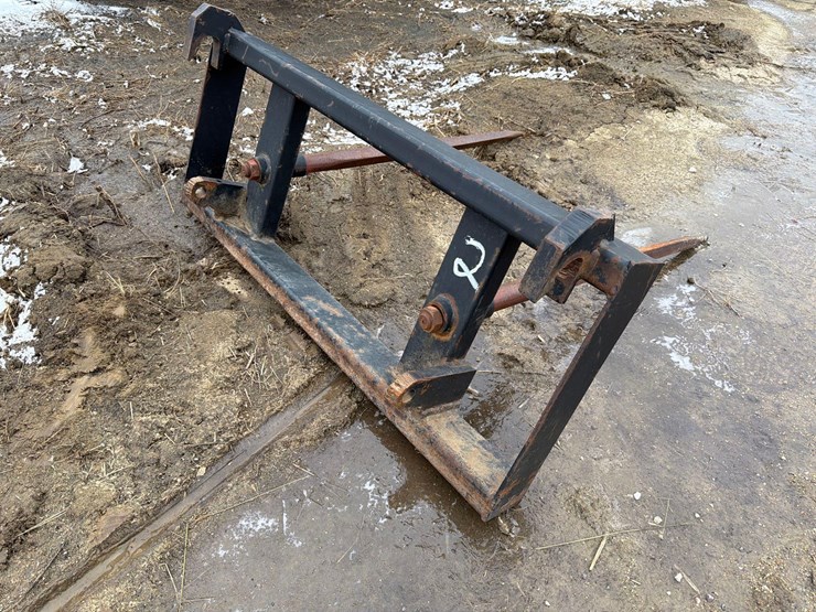 new-holland-72lb-image-3