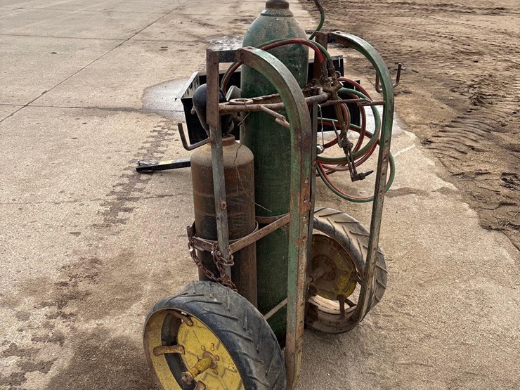 torch-with-cart-image-3