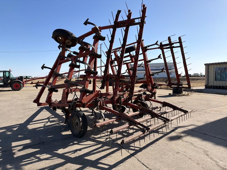 hesston-2210-image-3