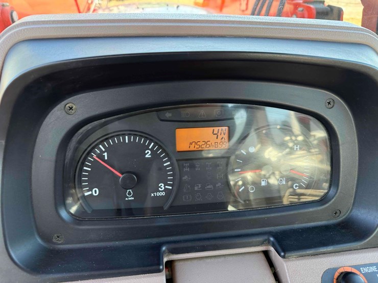 kubota-m126x-image-34