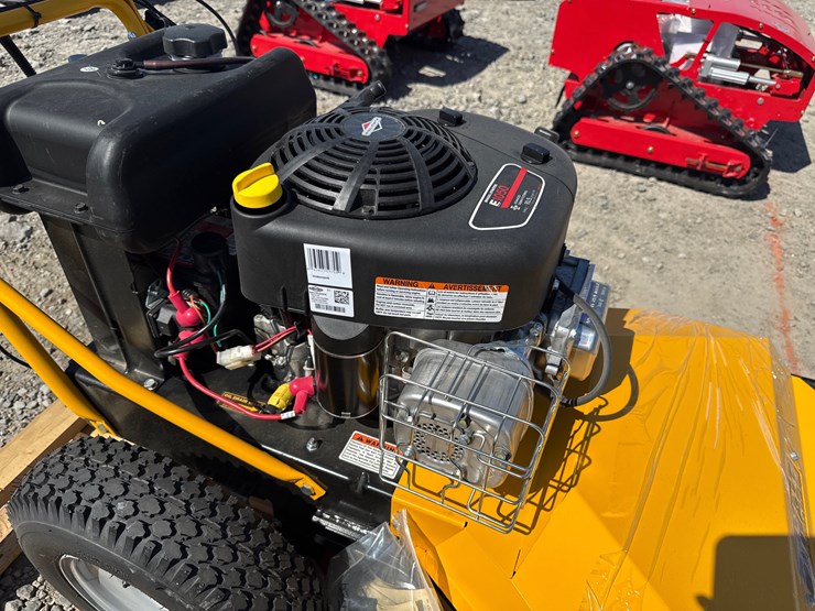 #34-•-unused-2022-dewalt-e1050-33"-push-mower-220310zd-inv#-41147-image-11