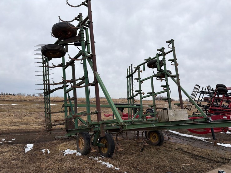 john-deere-1010-image-2