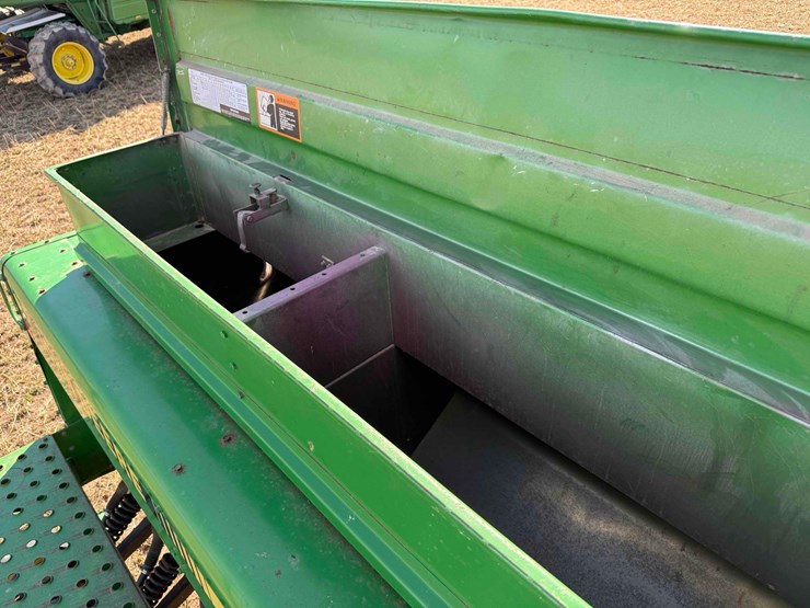 john-deere-750-image-24