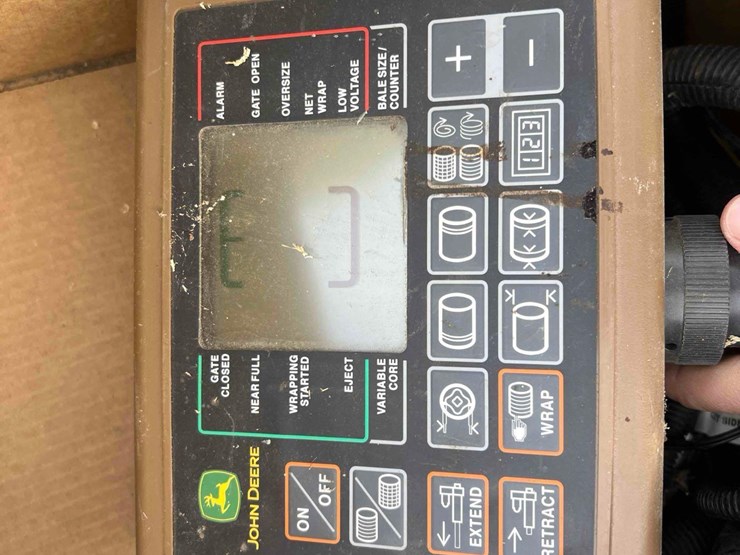 john-deere-568-image-25