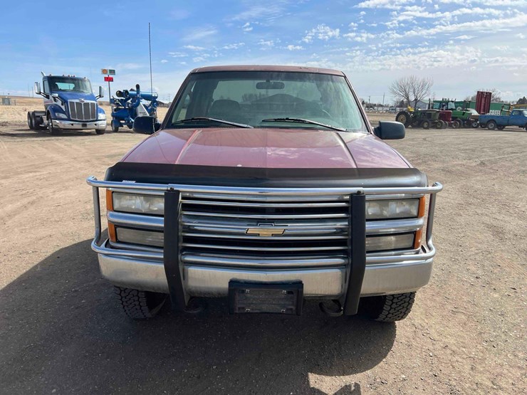 1996-chevrolet-2500-image-2