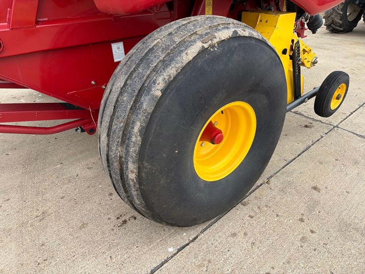 2018-new-holland-roll-belt-560-image-5