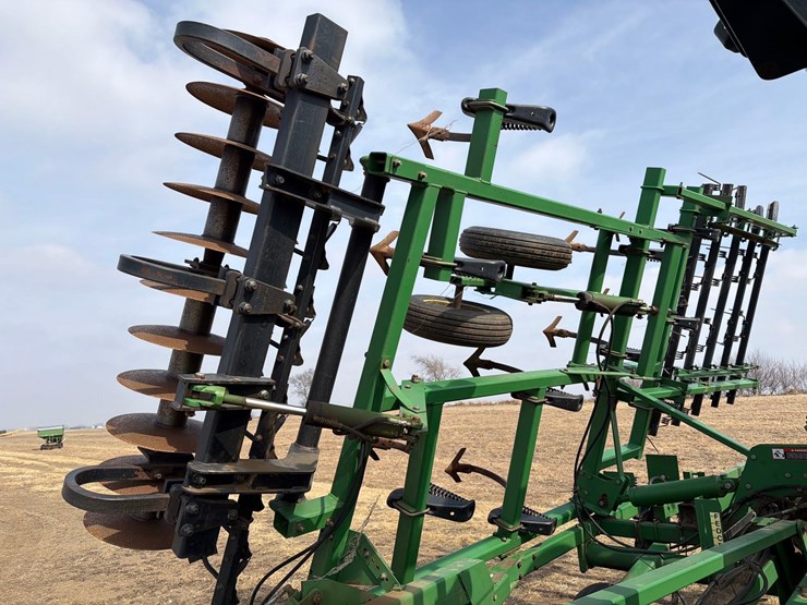 john-deere-726-image-35