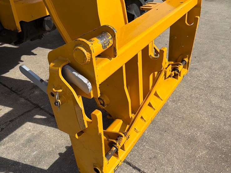 2012-jcb-535-95-image-24