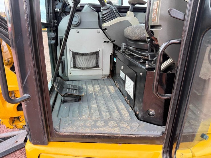 caterpillar-305e2-cr-image-44