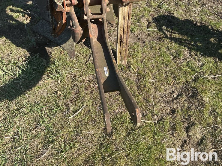 2-bottom-plow-image-10