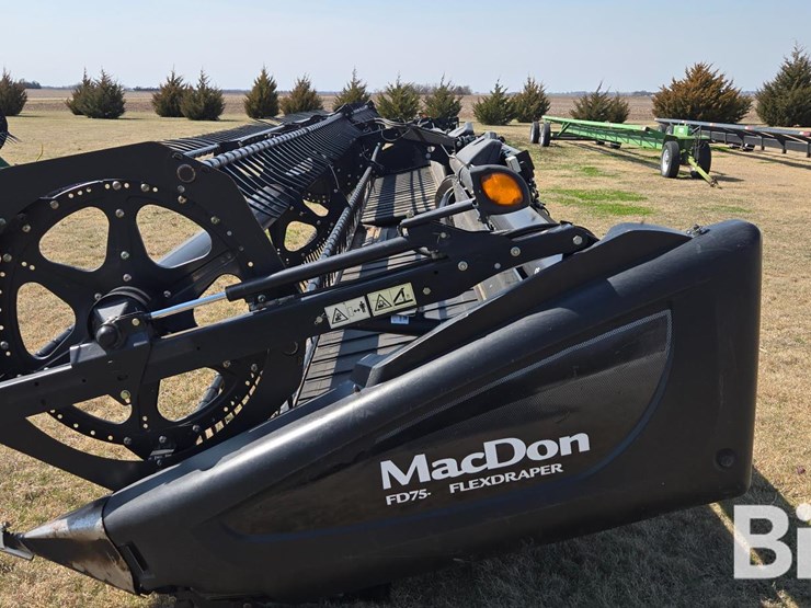 2014-mac-don-fd75-image-8