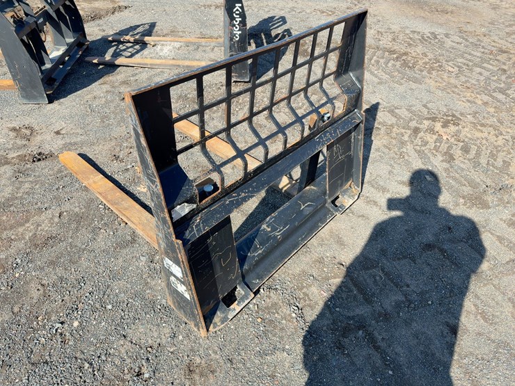 caterpillar-48"-forks-image-3