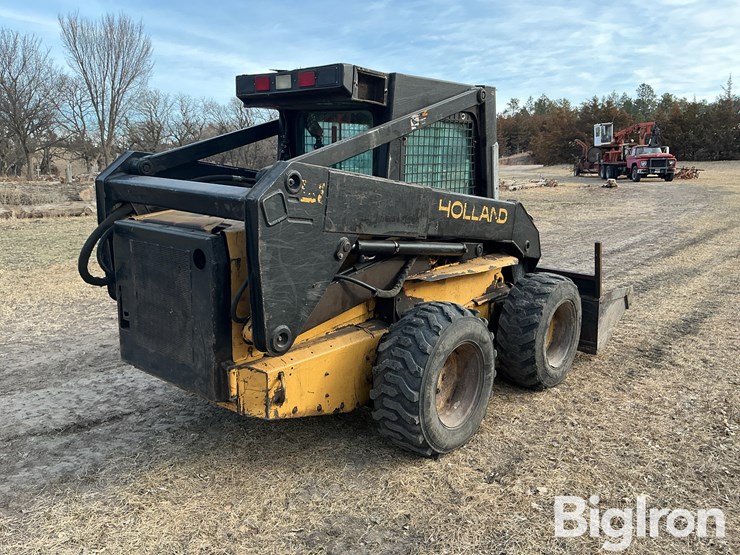 new-holland-lx885-image-5