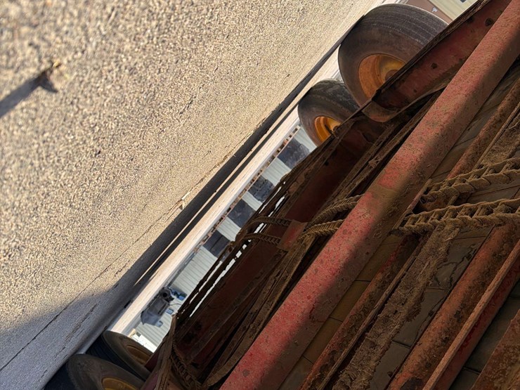 new-holland-195-image-29