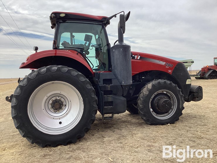 2016-case-ih-magnum-280-cvt-image-4