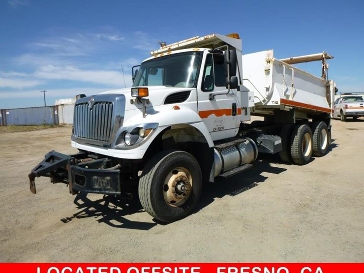 2009-international-7600-image-1