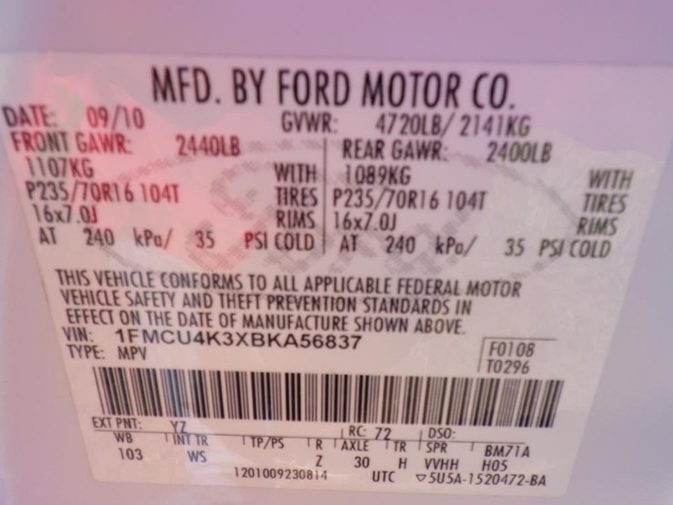 2011-ford-escape-image-16