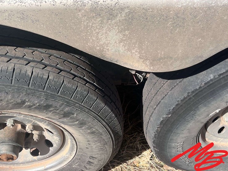 2009-titan-trailer-image-7