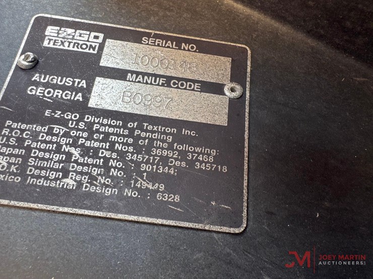 ez-go4-seater-gas-powered-golf-cart-image-17