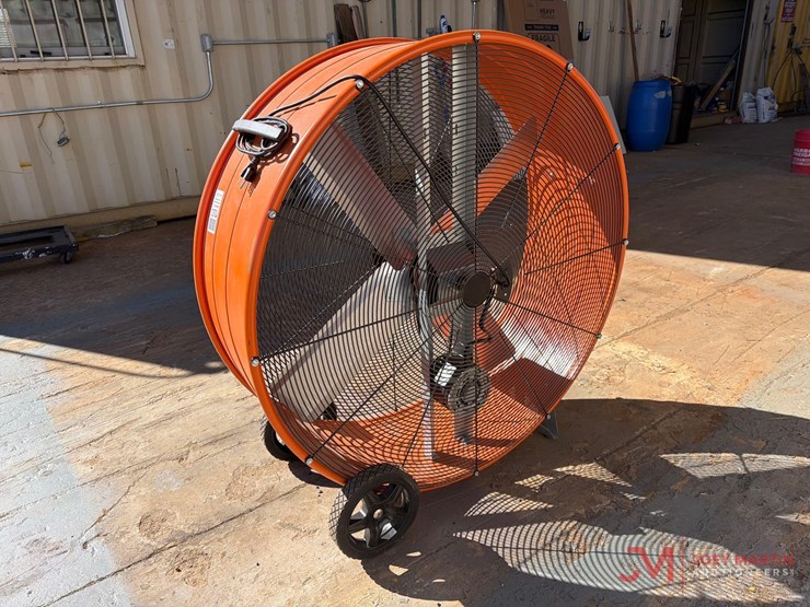 shop-fan-image-2