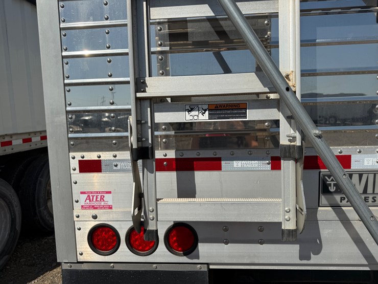 2022-wilson-hopper-bottom-image-5