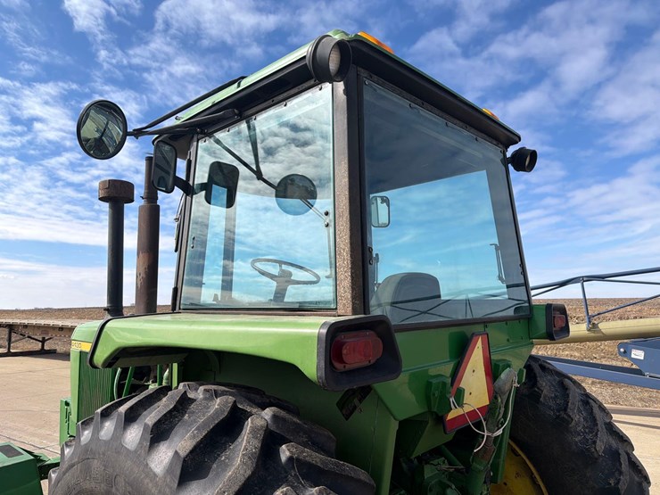 john-deere-4430-image-30