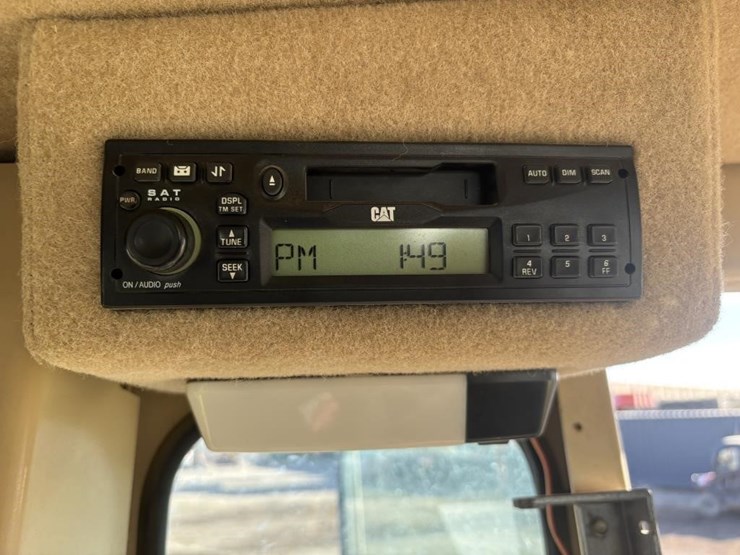 2006-caterpillar-143h-motor-grader-image-51