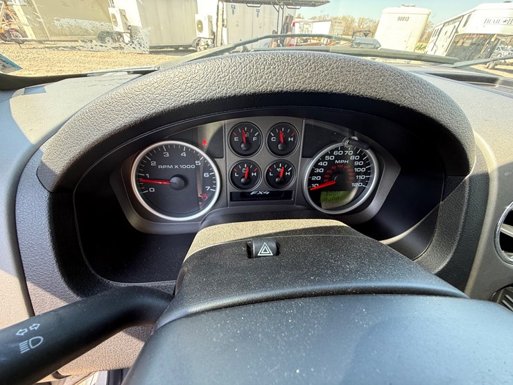 2005-ford-f150-image-40