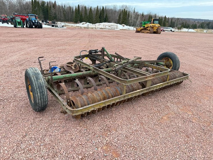 10-john-deere-10-image-6