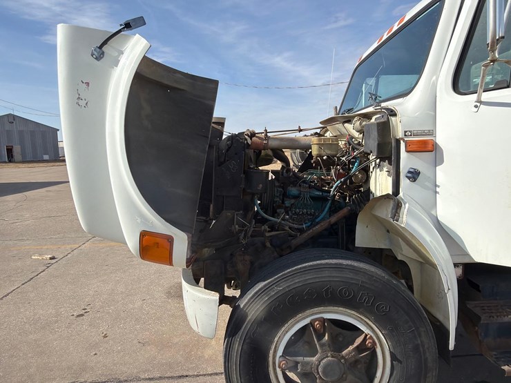 1990-international-4900-image-52