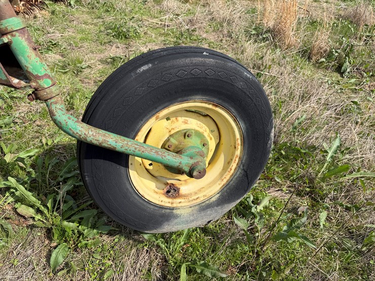 john-deere-12-image-8